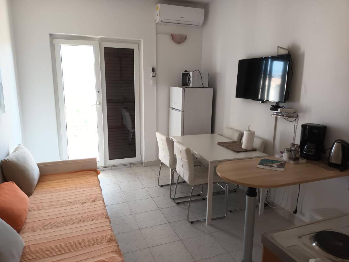 Apartments Verica 파그 외부 사진