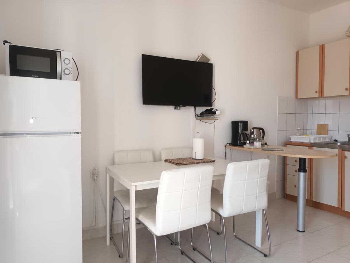 Apartments Verica 파그 외부 사진