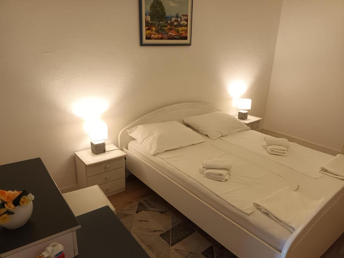 Apartments Verica 파그 외부 사진