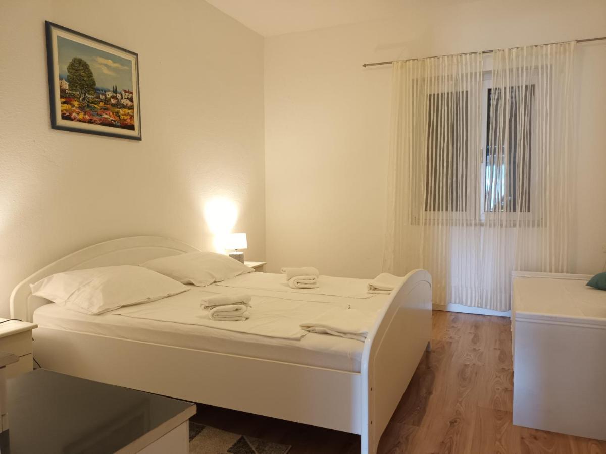 Apartments Verica 파그 외부 사진